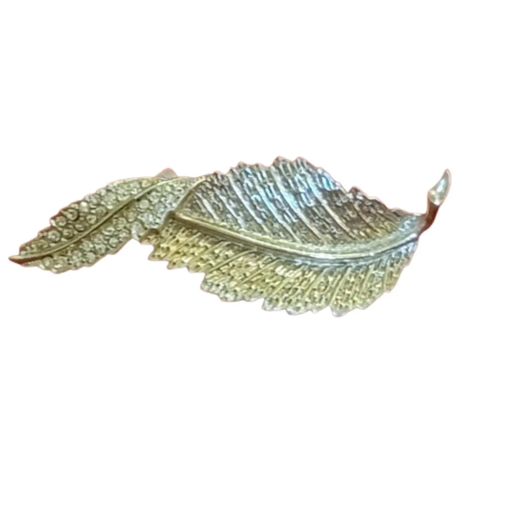 Sarah Coventry Two-Tone leaf brooch 60s silvertone Goldtone Crystals Fall Autumn